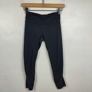 Lululemon Crop Leggings Womens‎ 2 Running Lightweight Performance Gym